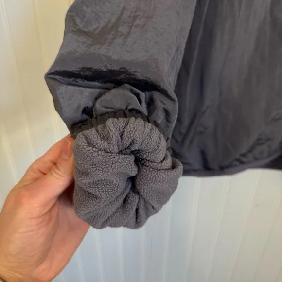 GapFit Women’s Fleece Lined 1/2 Zip Track Jacket Size Medium Tall - Picture 4 of 11